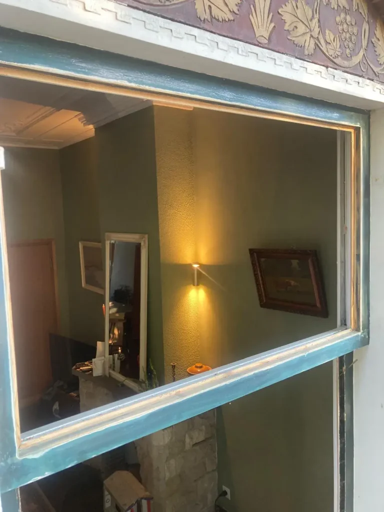 Geluidswerend en inbraakwerend dun isolatieglas geïnstalleerd